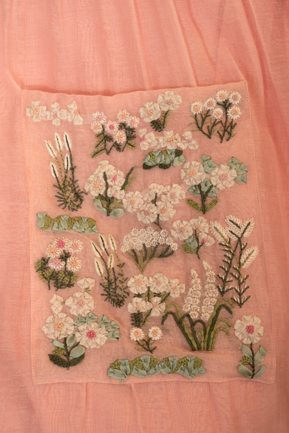 LITTLE BLOOMS